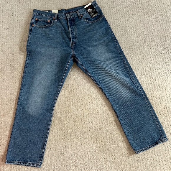 NWT Levi’s 501 women’s cropped jeans - Picture 1 of 3